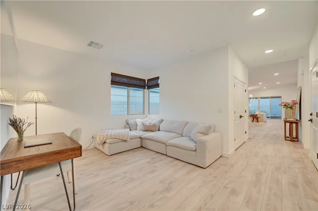 10151 Evergreen Pine, Las Vegas, NV 89166