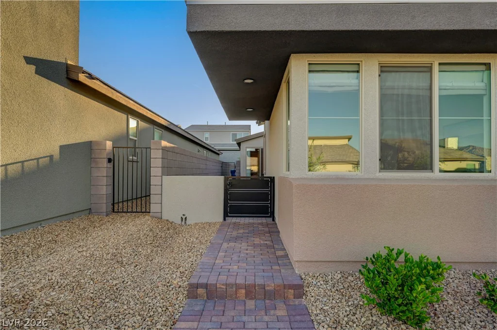 10151 Evergreen Pine, Las Vegas, NV 89166