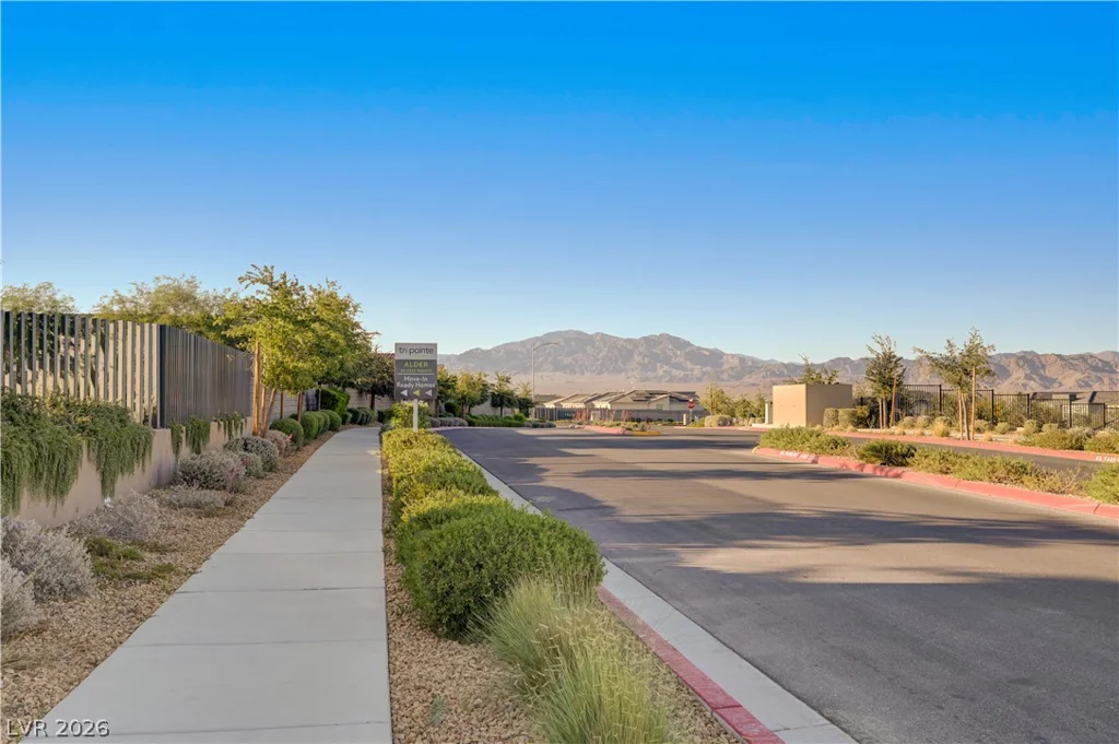 10151 Evergreen Pine, Las Vegas, NV 89166