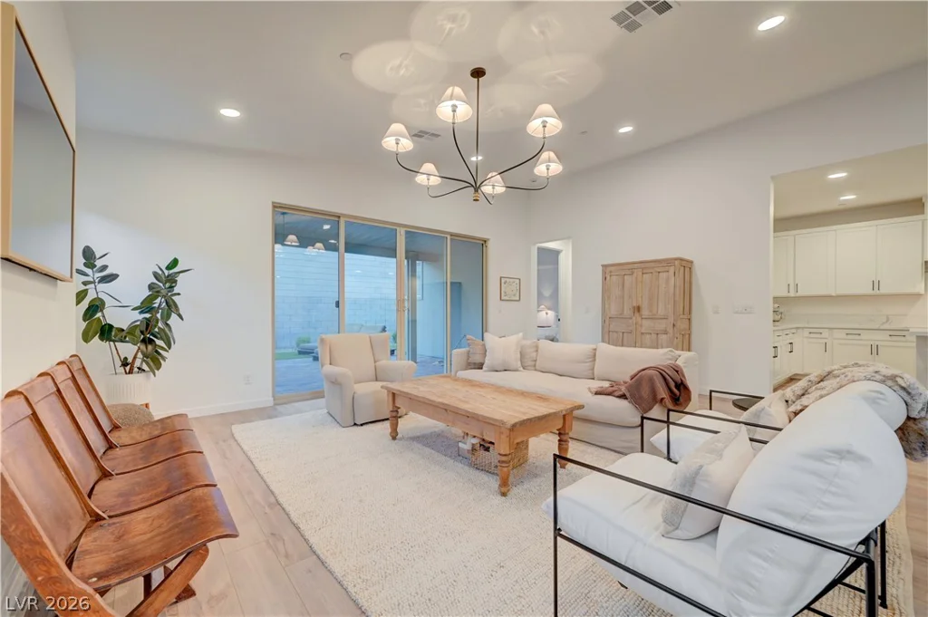 10151 Evergreen Pine, Las Vegas, NV 89166