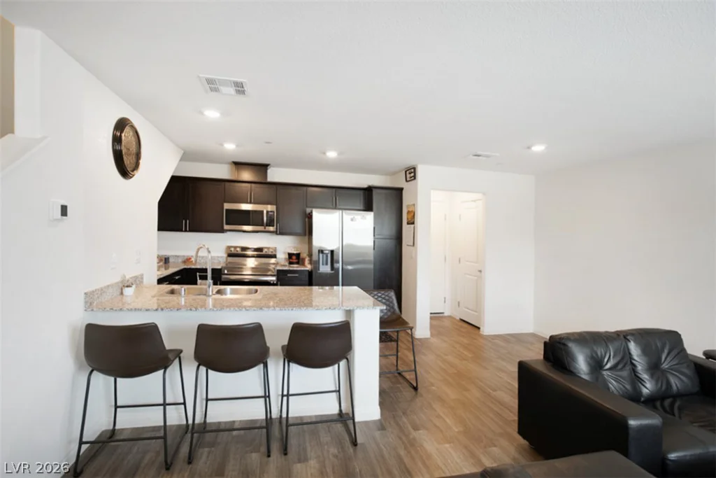 6811 Dark Gunmetal, North Las Vegas, NV 89086
