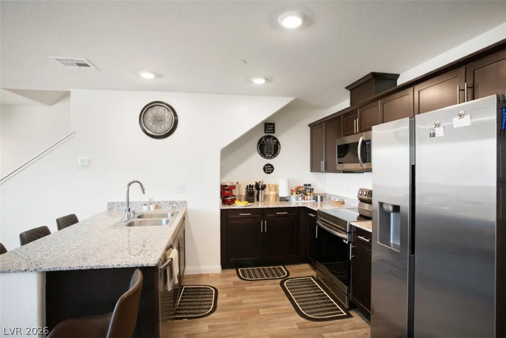 6811 Dark Gunmetal, North Las Vegas, NV 89086