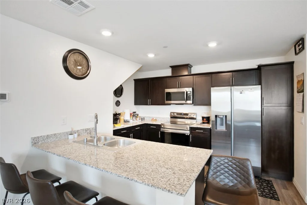 6811 Dark Gunmetal, North Las Vegas, NV 89086