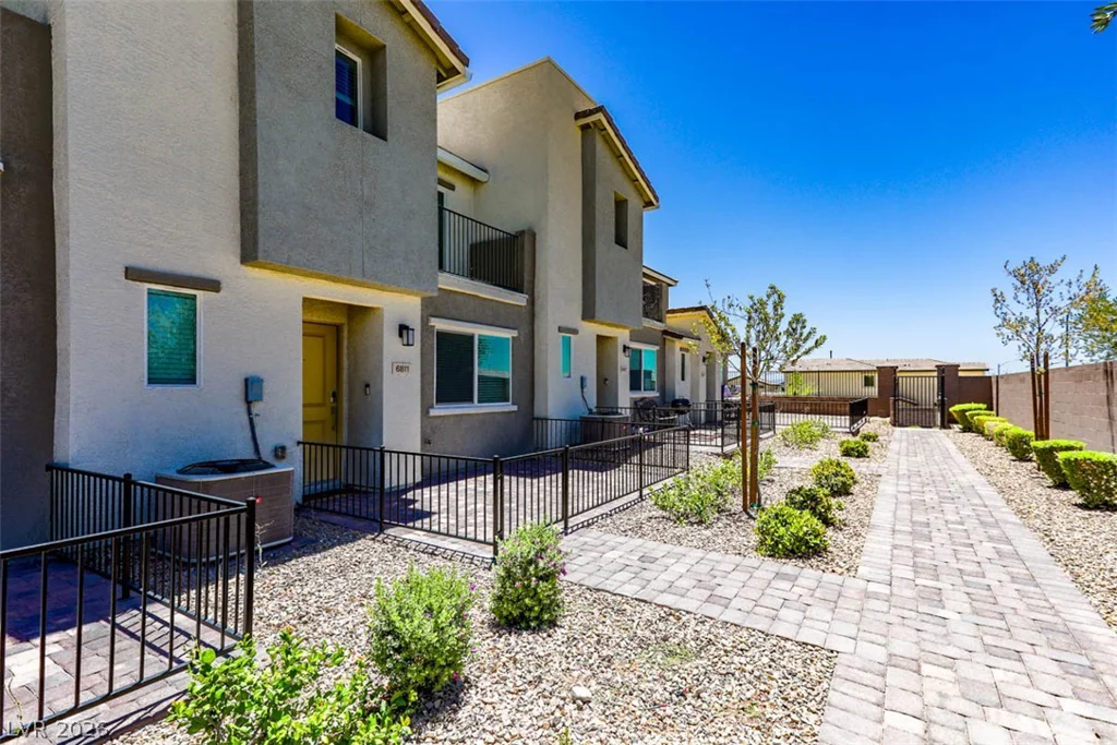 6811 Dark Gunmetal, North Las Vegas, NV 89086