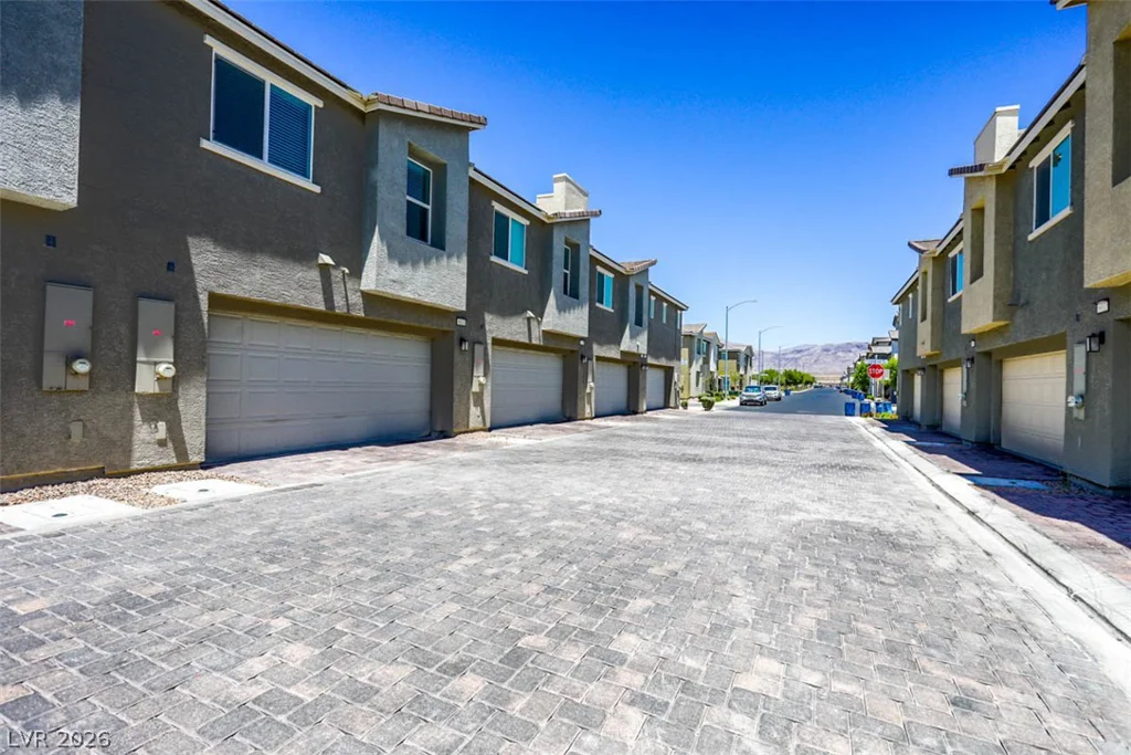 6811 Dark Gunmetal, North Las Vegas, NV 89086