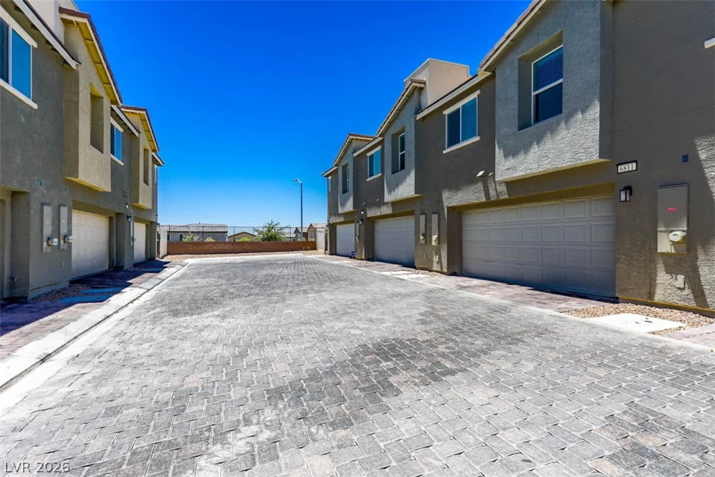 6811 Dark Gunmetal, North Las Vegas, NV 89086