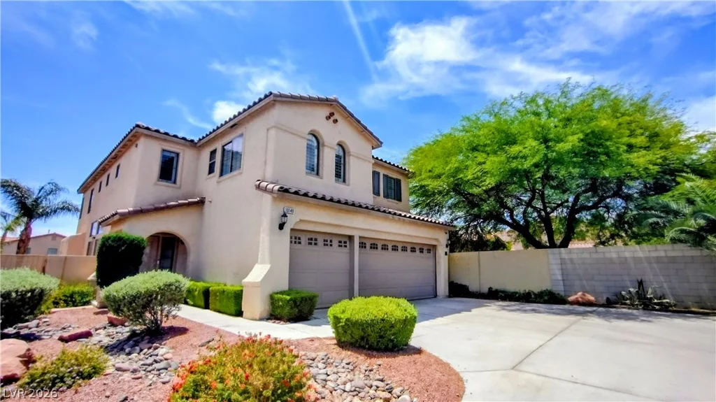 10149 Whitney Falls, Las Vegas, NV 89148