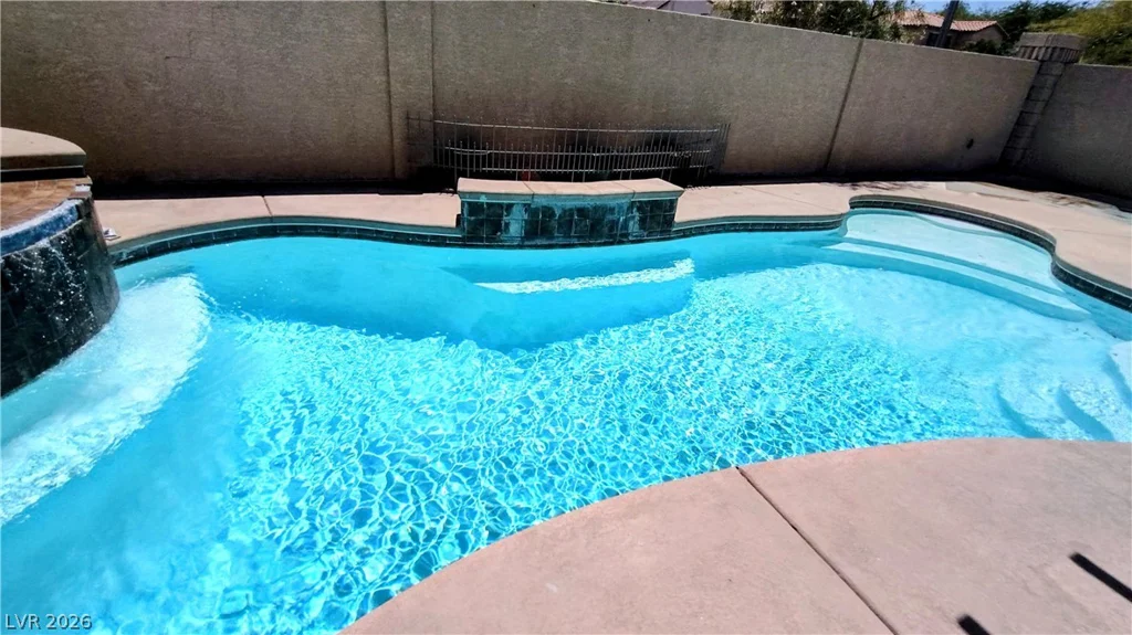 10149 Whitney Falls, Las Vegas, NV 89148