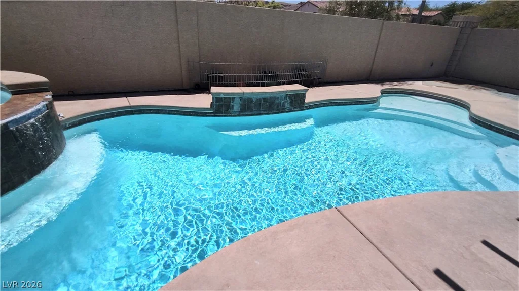 10149 Whitney Falls, Las Vegas, NV 89148