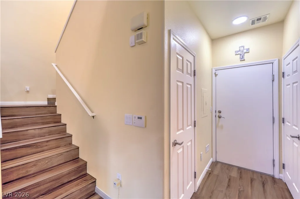 10450 Gold Shadow, Las Vegas, NV 89129