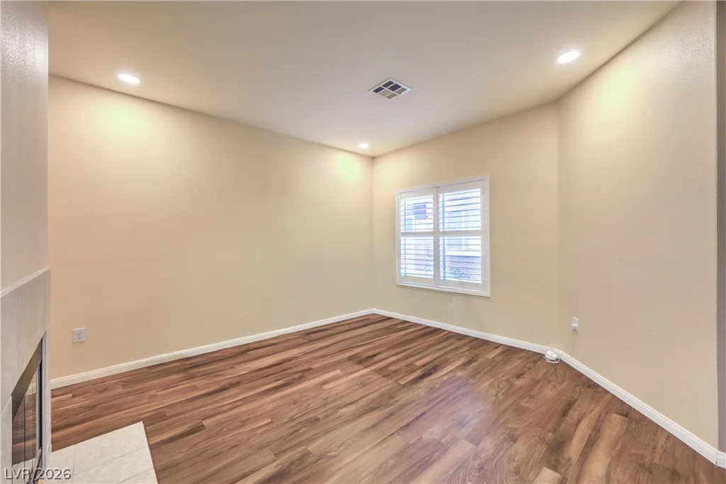 10450 Gold Shadow, Las Vegas, NV 89129