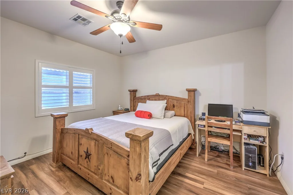 10450 Gold Shadow, Las Vegas, NV 89129