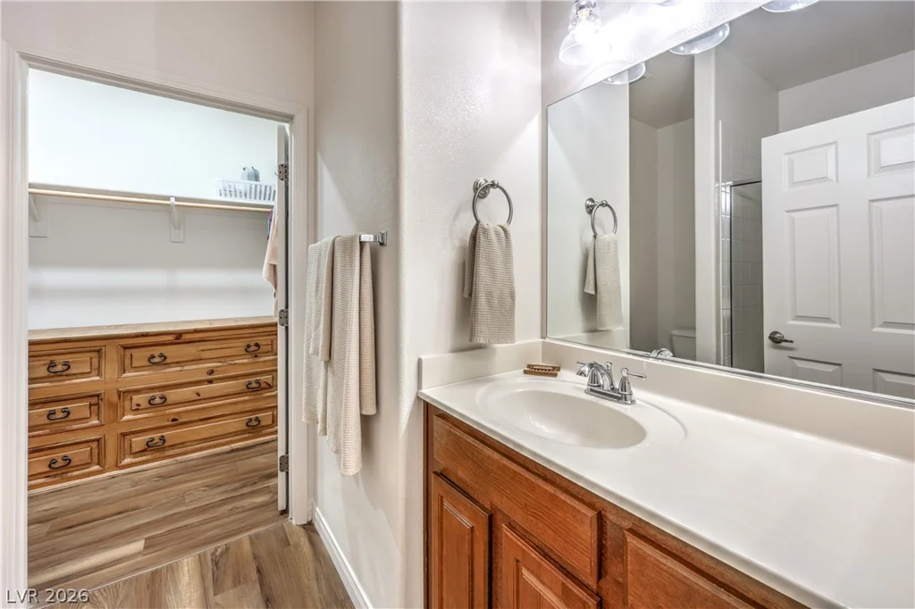 10450 Gold Shadow, Las Vegas, NV 89129