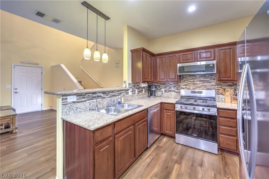 10450 Gold Shadow, Las Vegas, NV 89129