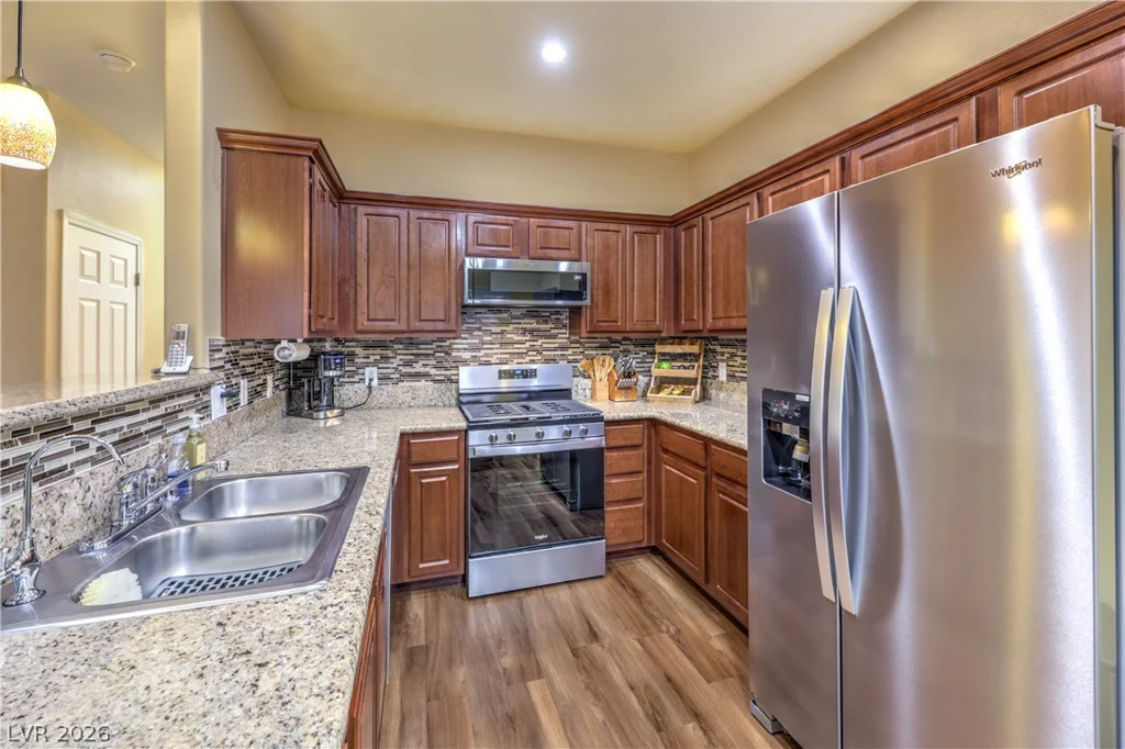 10450 Gold Shadow, Las Vegas, NV 89129