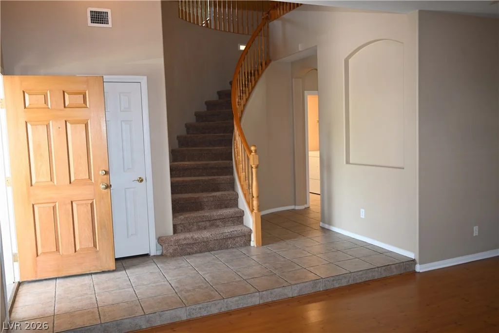 2936 FALLING SPRINGS, Las Vegas, NV 89135