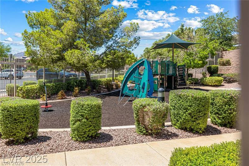 10523 Laurel Mountain, Las Vegas, NV 89166