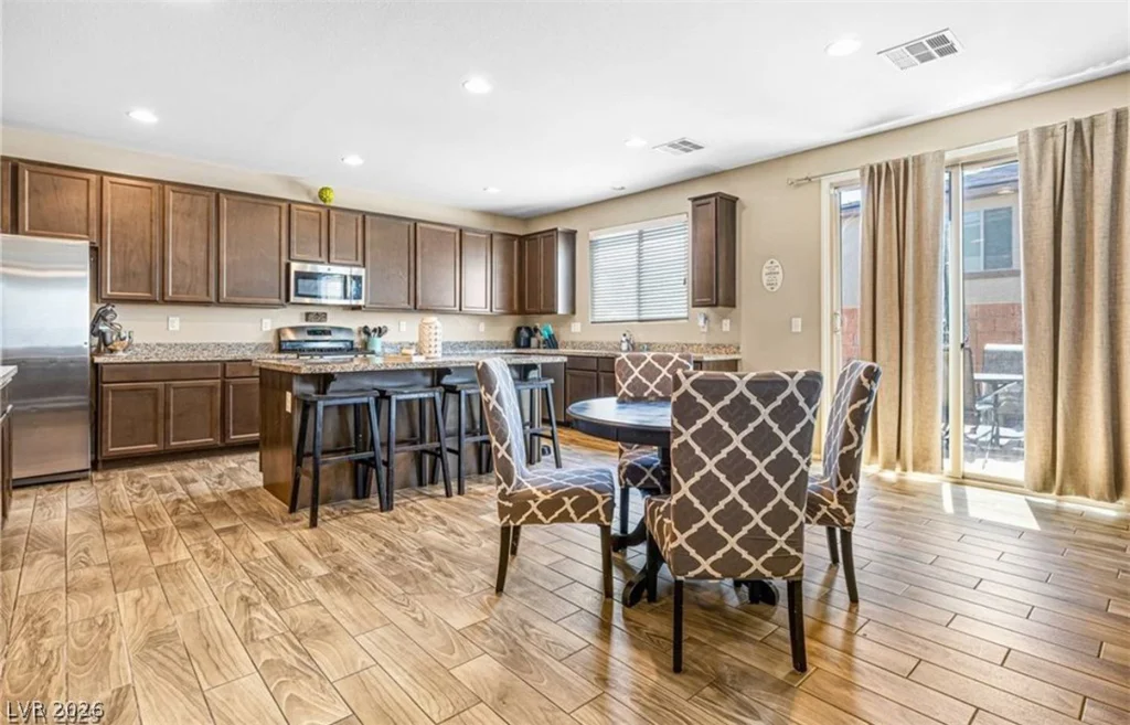 10523 Laurel Mountain, Las Vegas, NV 89166