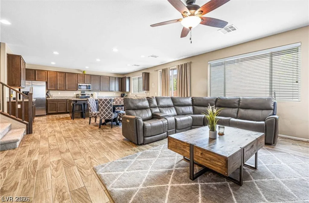 10523 Laurel Mountain, Las Vegas, NV 89166