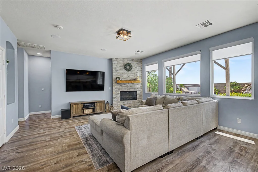 10539 Brownsville, Las Vegas, NV 89129