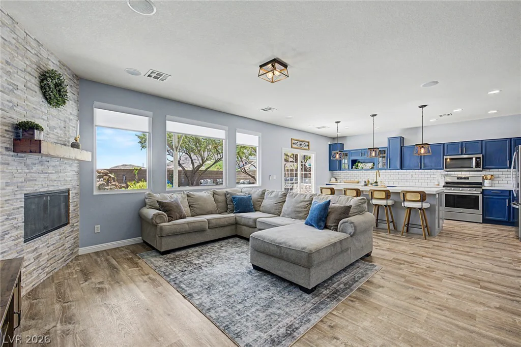 10539 Brownsville, Las Vegas, NV 89129