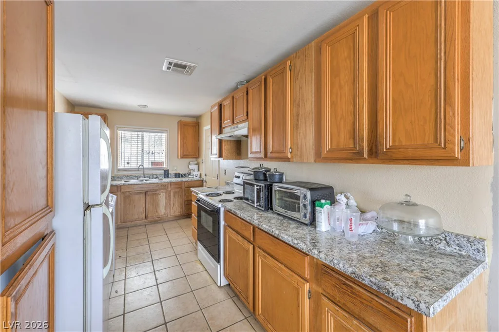 933 Mezpah, Las Vegas, NV 89106