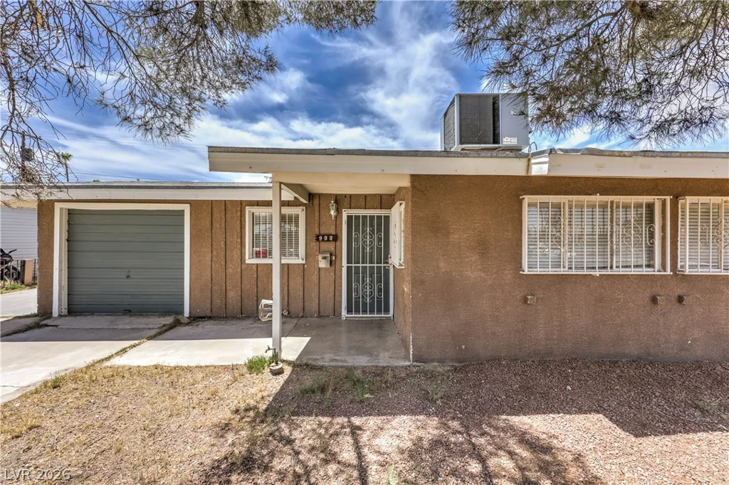 933 Mezpah, Las Vegas, NV 89106