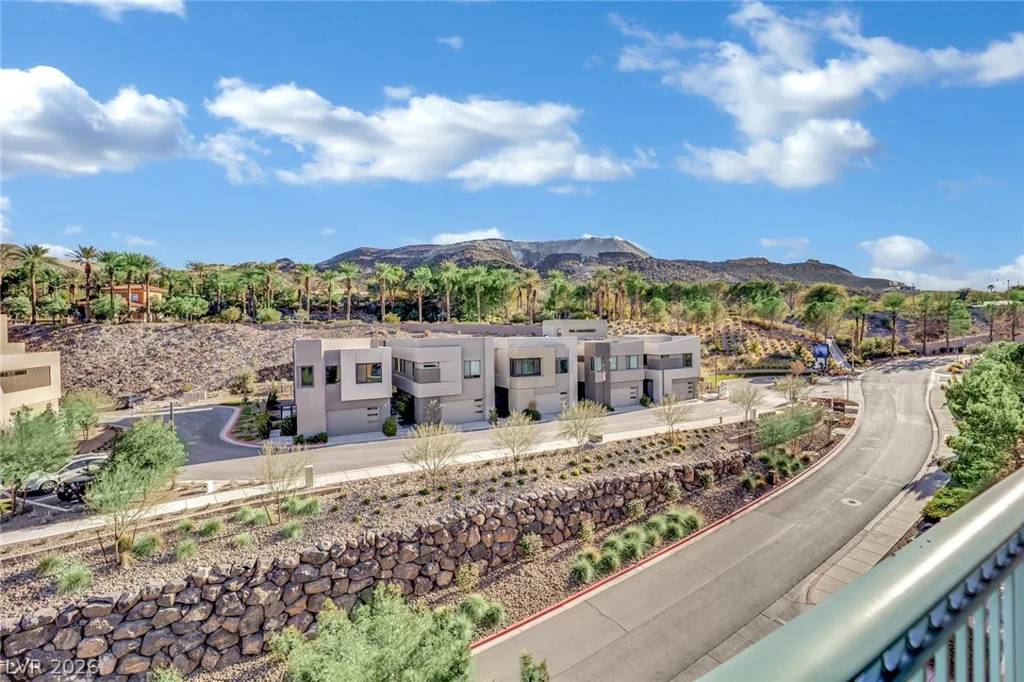 30 Strada Di Villaggio, Henderson, NV 89011