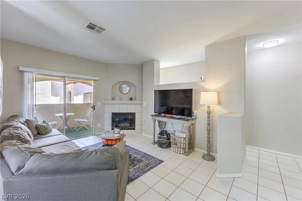 2975 Bluegrass, Henderson, NV 89074