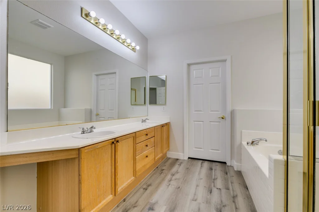 10 Indian Run, Las Vegas, NV 89148