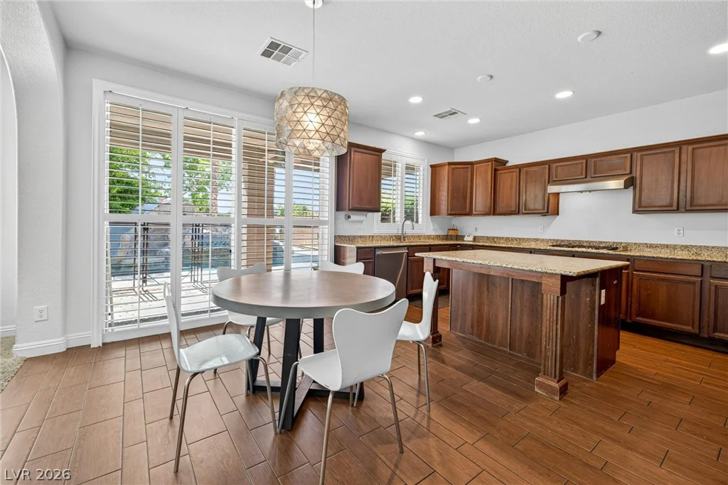 1376 Cranston, Las Vegas, NV 89135