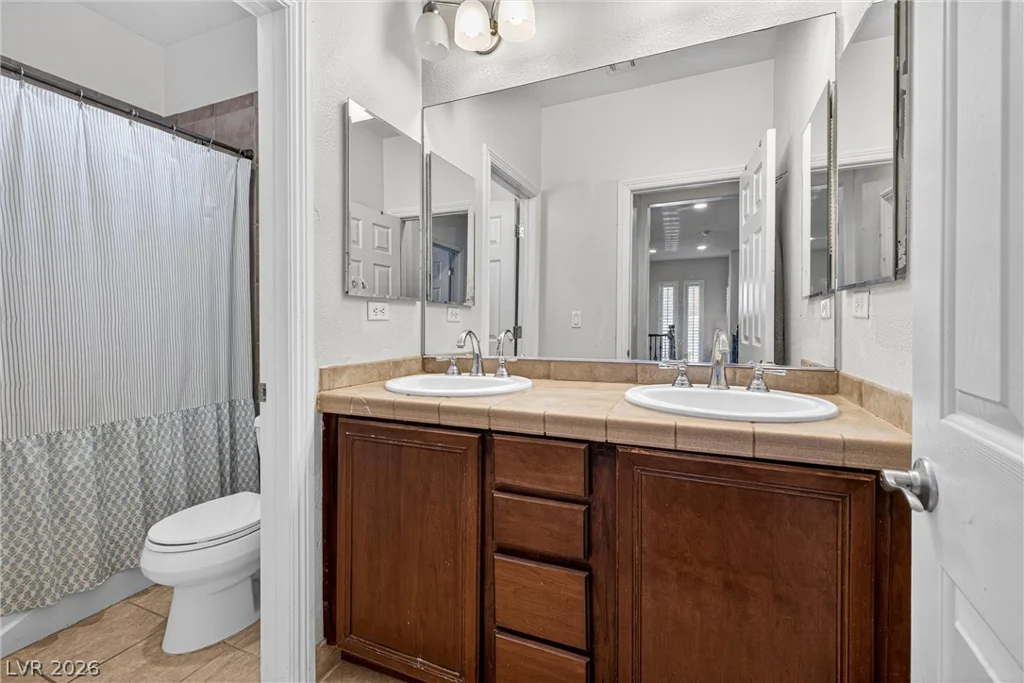 1376 Cranston, Las Vegas, NV 89135