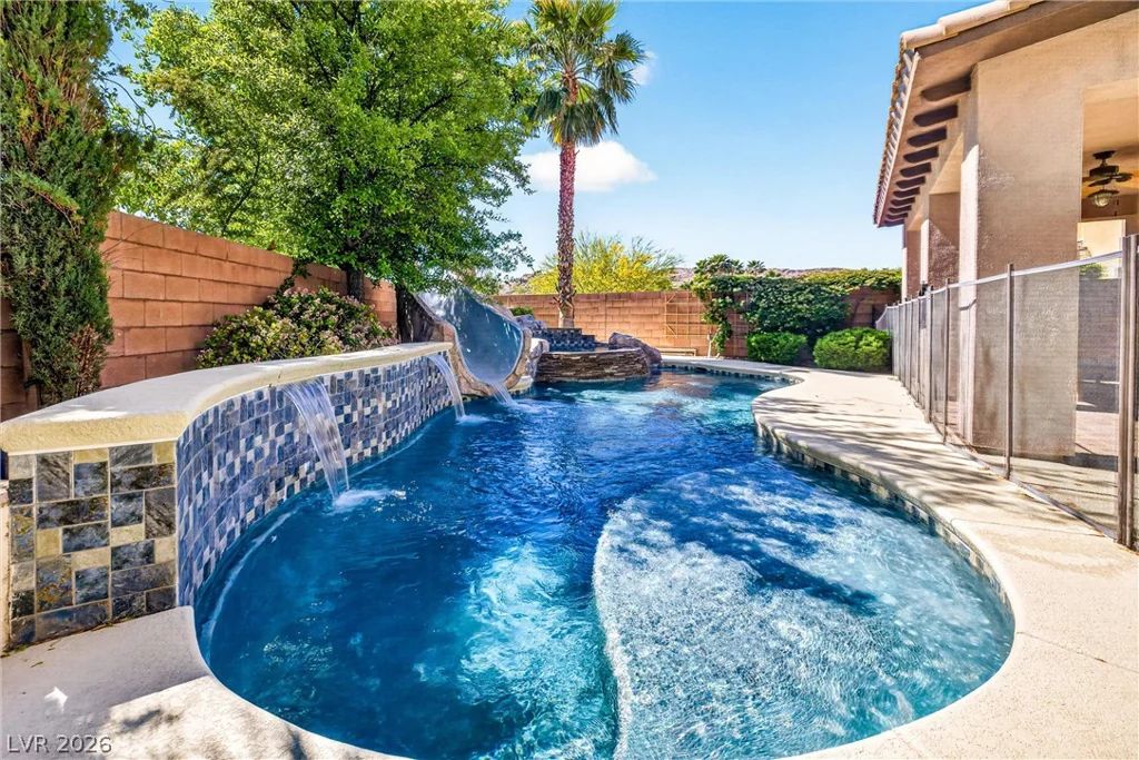 1376 Cranston, Las Vegas, NV 89135