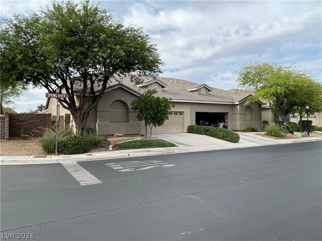 258 Spring River, Las Vegas, NV 89123