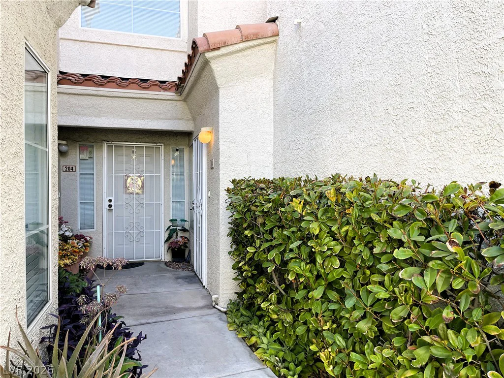 6820 San Ricardo, Las Vegas, NV 89146