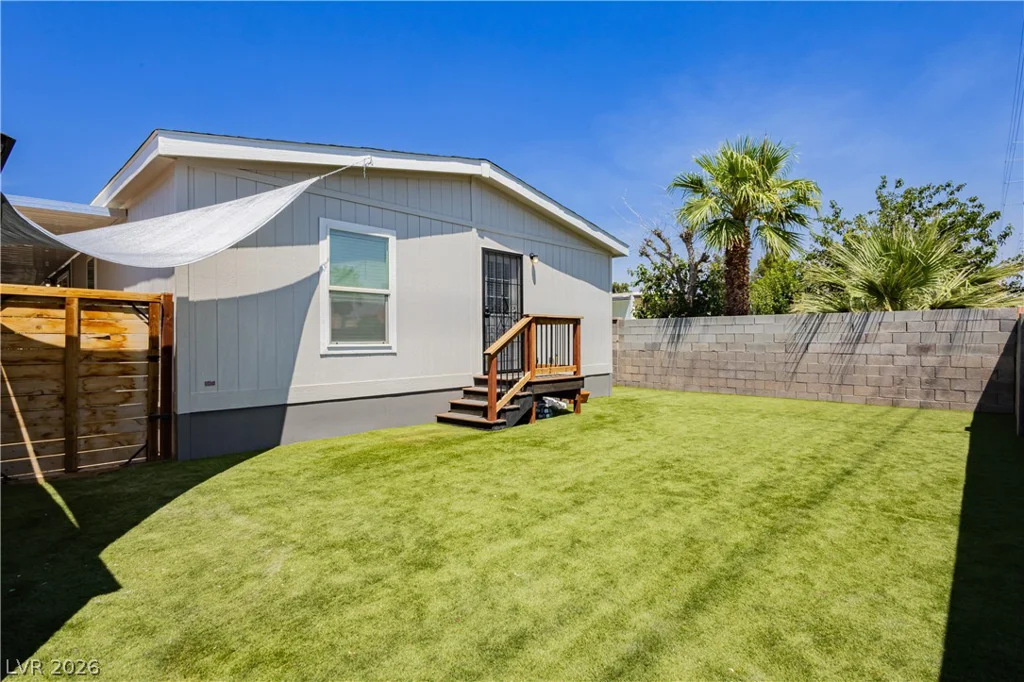 3666 Lost Hills, Las Vegas, NV 89122