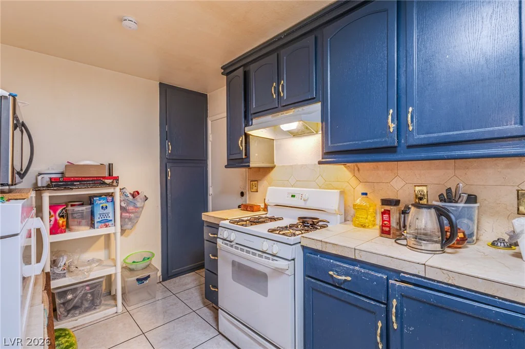 4813 Alameda, Las Vegas, NV 89110
