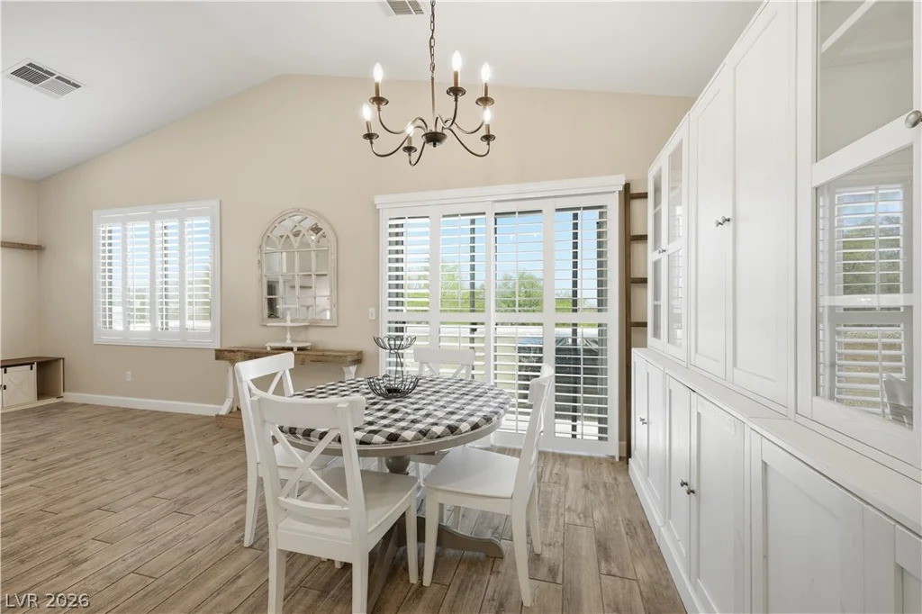 9816 Red Horse, Las Vegas, NV 89143