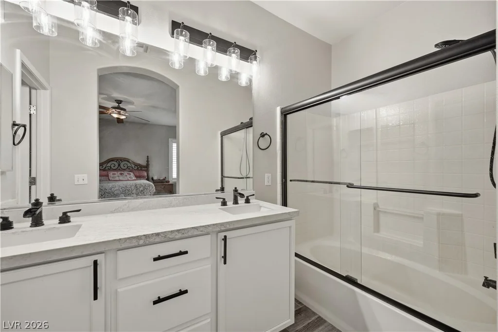 9816 Red Horse, Las Vegas, NV 89143