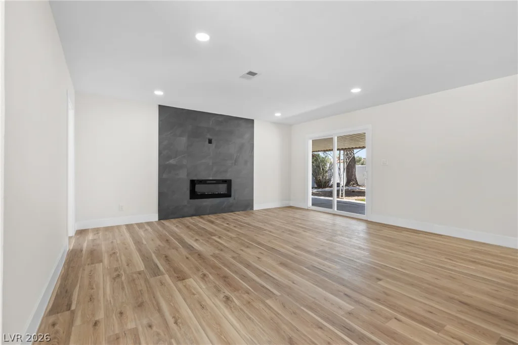 3200 Silver Saddle, Las Vegas, NV 89169