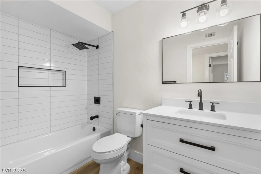3200 Silver Saddle, Las Vegas, NV 89169