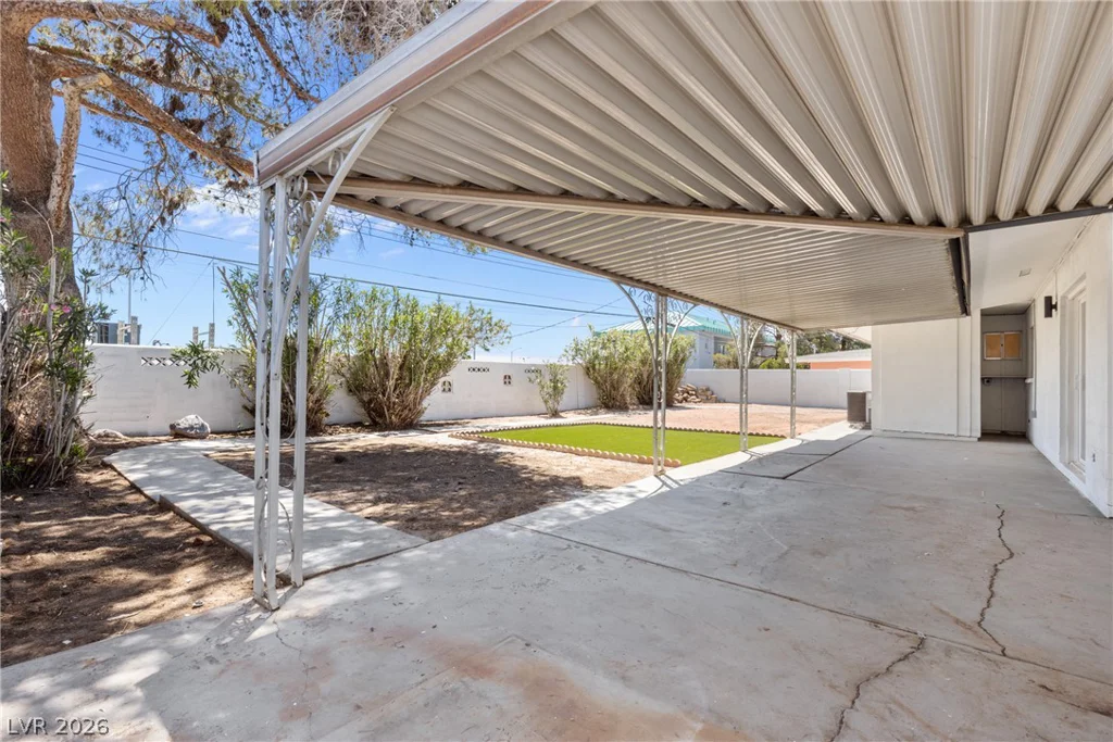 3200 Silver Saddle, Las Vegas, NV 89169