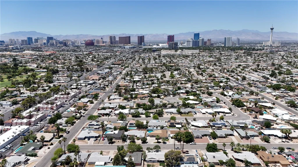 3200 Silver Saddle, Las Vegas, NV 89169