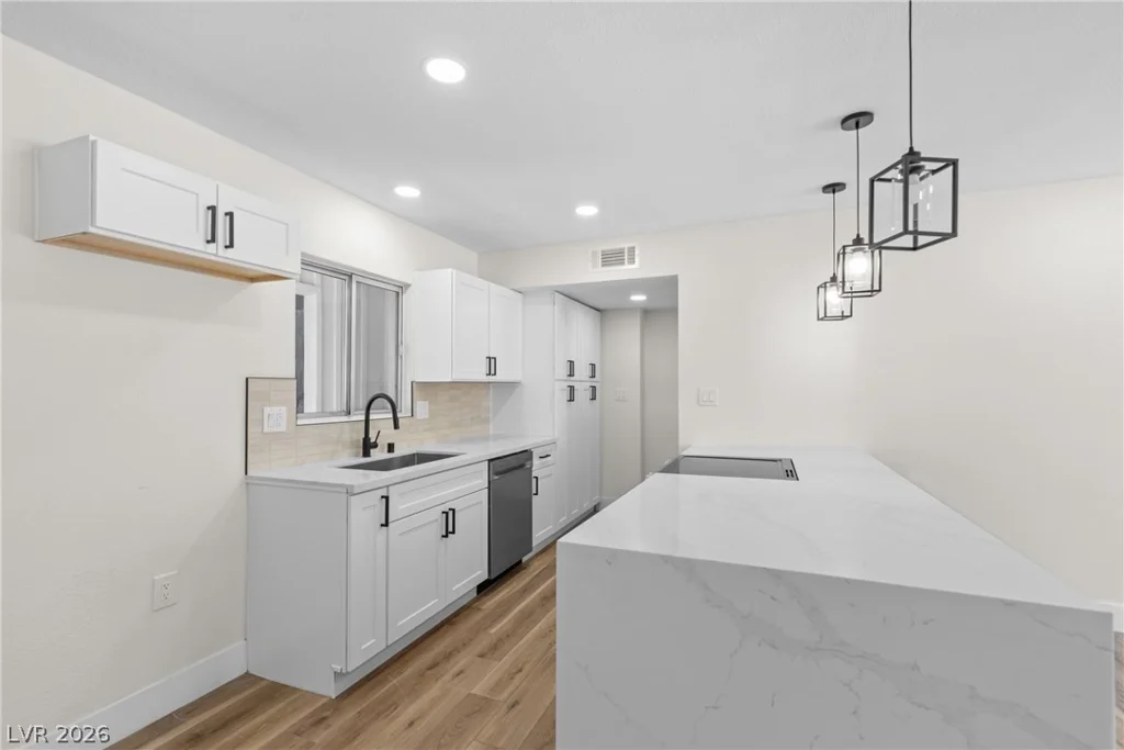 3200 Silver Saddle, Las Vegas, NV 89169