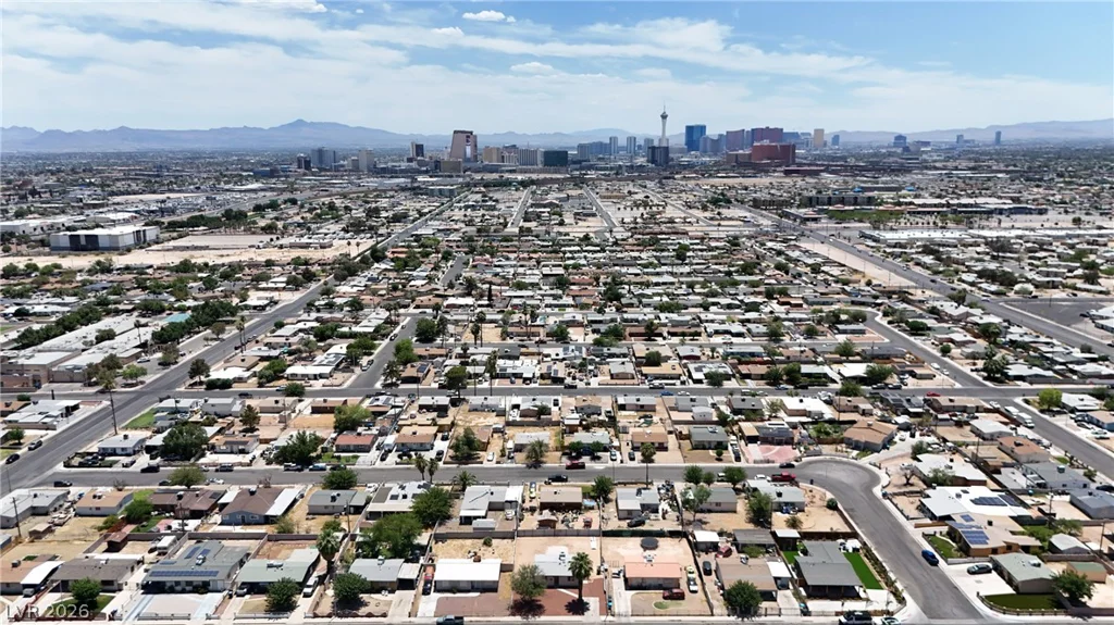 513 Kasper, Las Vegas, NV 89106