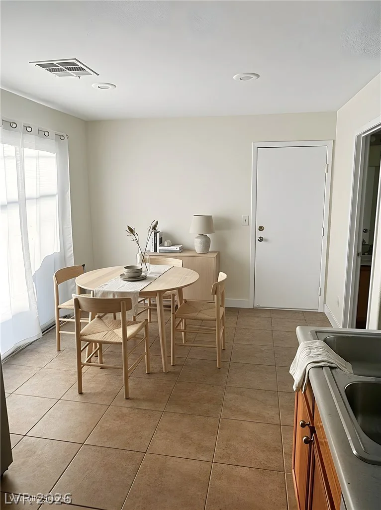 2143 Tierra Del Verde, Las Vegas, NV 89156