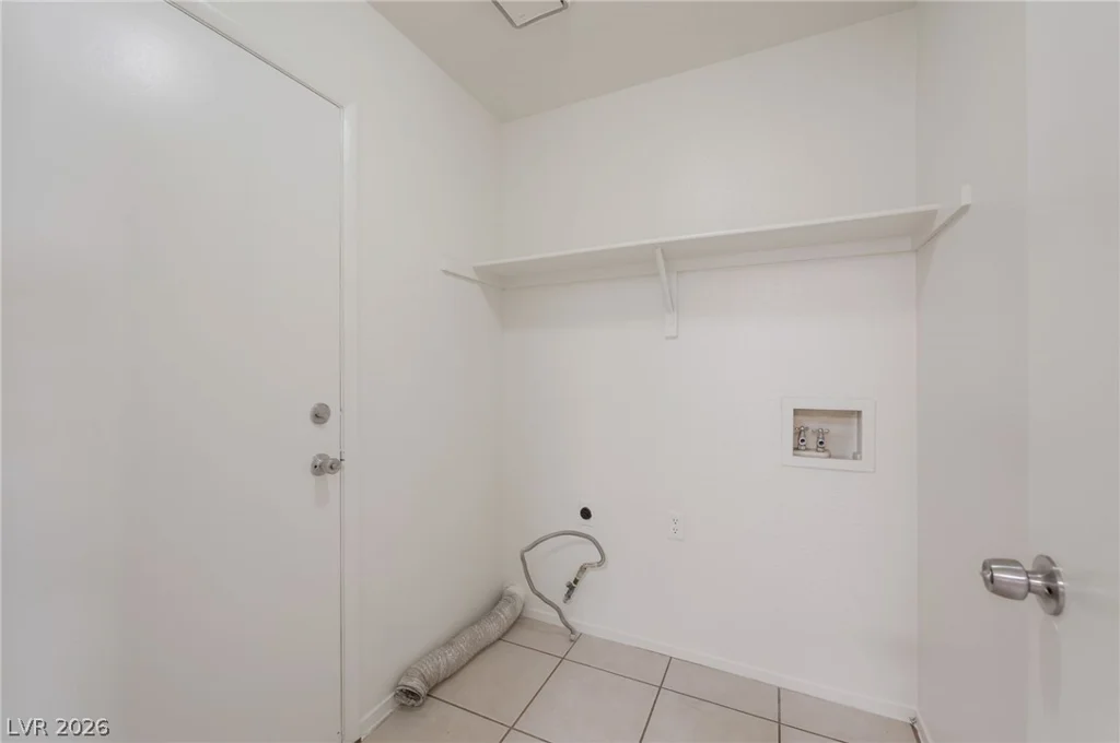 6421 Chippindale, Las Vegas, NV 89108