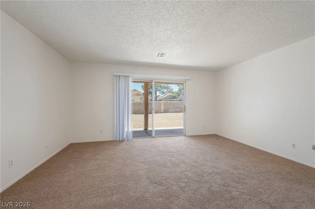 6421 Chippindale, Las Vegas, NV 89108