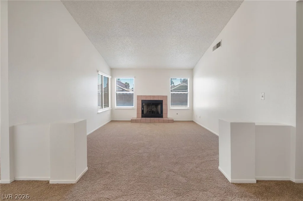 6421 Chippindale, Las Vegas, NV 89108