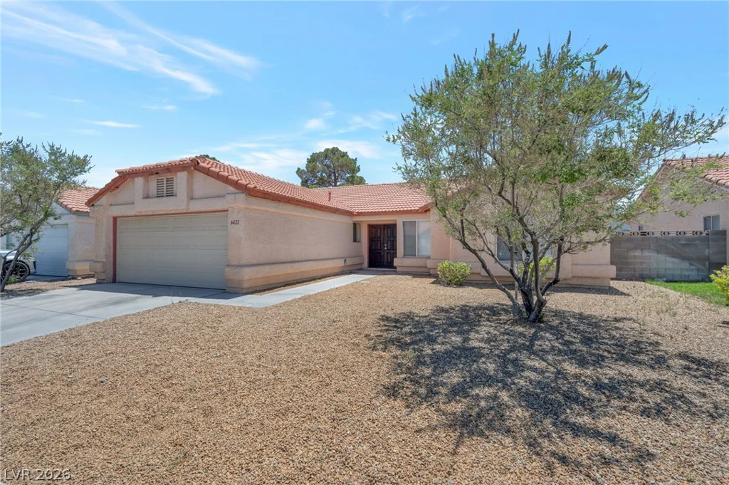 6421 Chippindale, Las Vegas, NV 89108